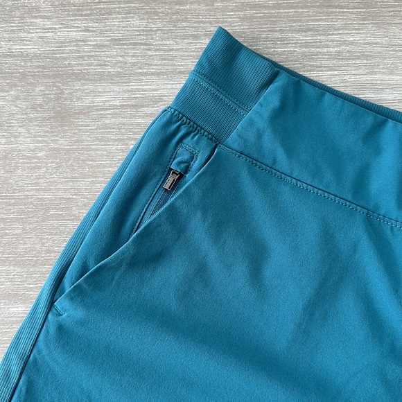 Athleta Shorts - Picture 3 of 5